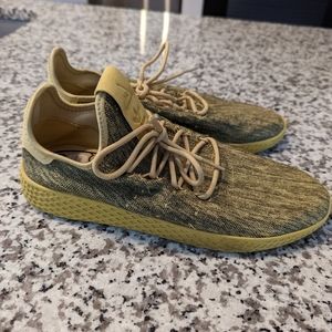 Pharrell Williams Tennis Hu